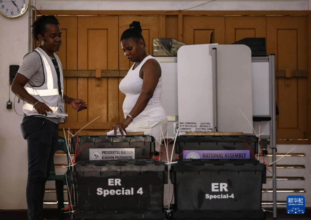 1758867098711463.jpg 168b87a087a15e33600cc8f432b897e7_MAIN175884587585058VV0RP77J.jpg